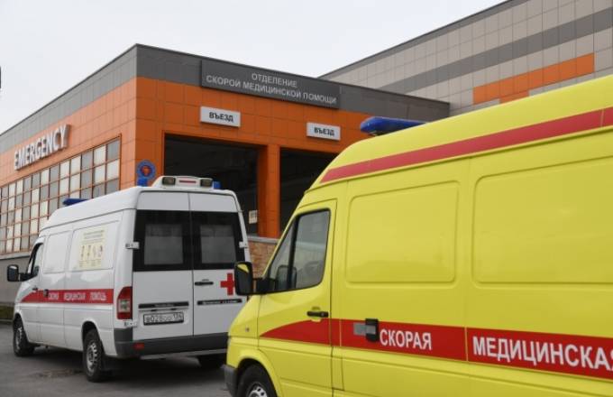 В Волгоградской области в тройном ДТП с фурой погиб житель Чечни