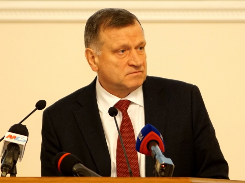 Волгоградцы требуют увольнения первого вице-губернатора Валерия Бахина