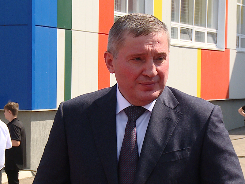 Андрей Бочаров предложил предоставить волгоградским школьникам больше информации о родном крае